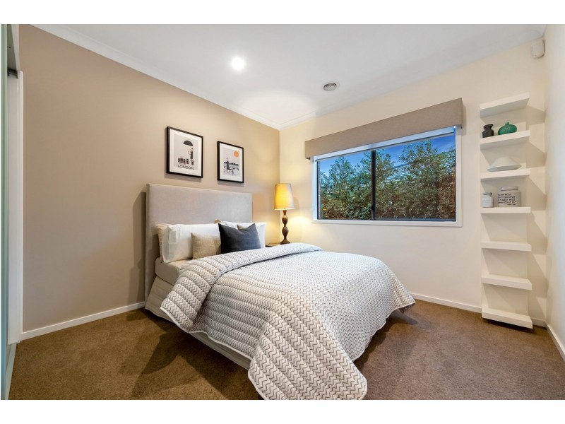 13 Montreal Circuit, Craigieburn VIC 3064