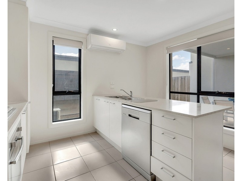 20 Fouz Street, Roxburgh Park VIC 3064