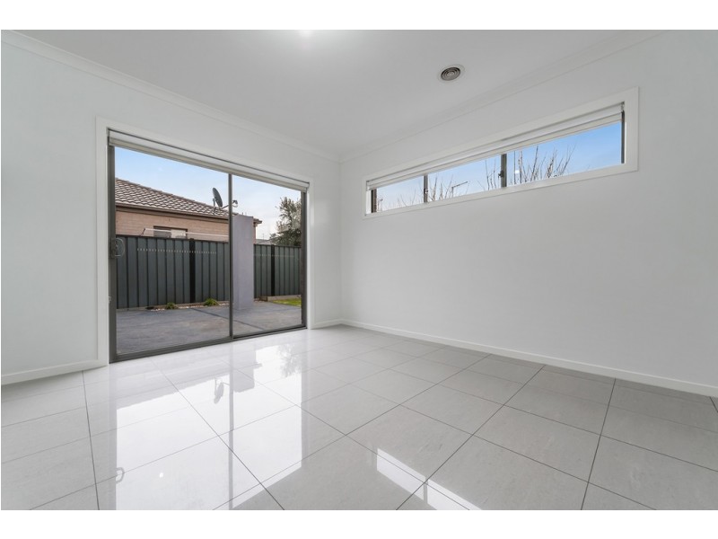 8 Taylan Street, Craigieburn VIC 3064