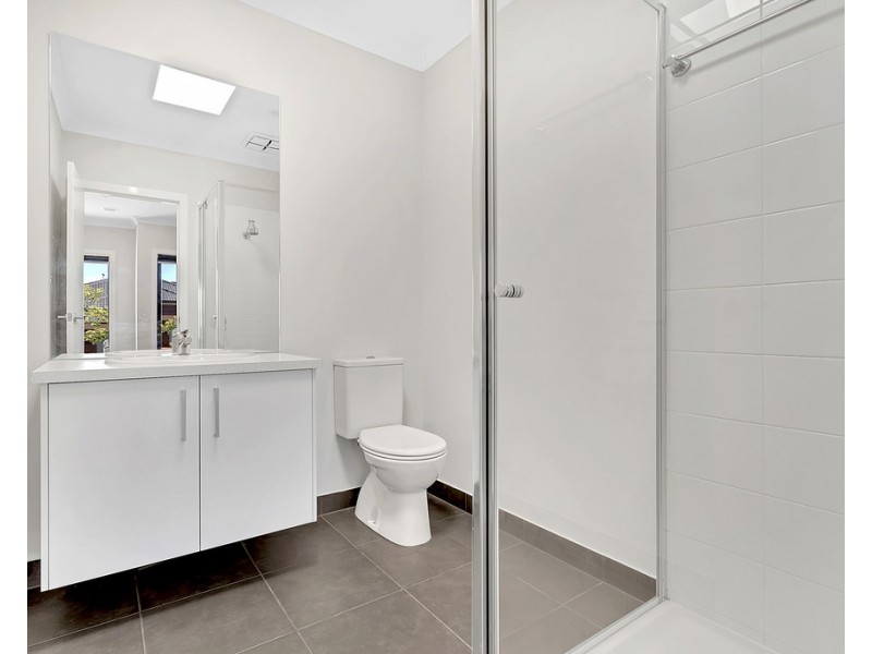 22 Angove Street, Craigieburn VIC 3064