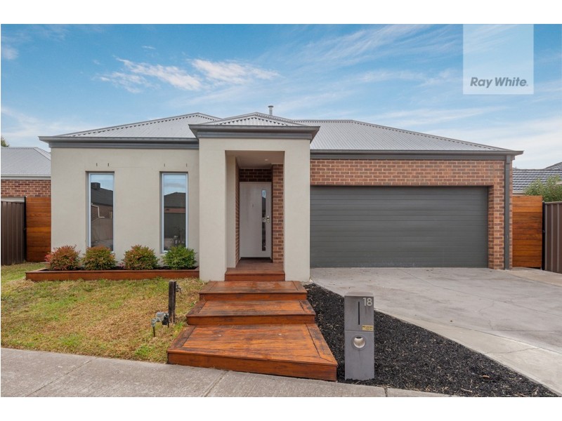 18 Healesville Loop, Craigieburn VIC 3064