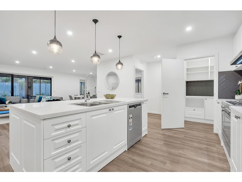 22 Zenith Road, Beveridge VIC 3753
