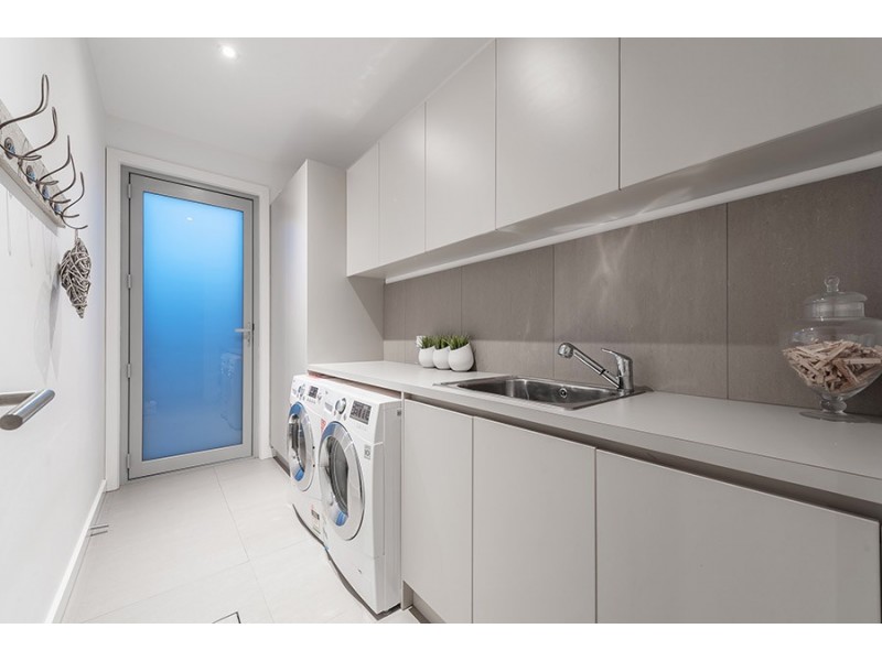 9 Grove Road, Craigieburn VIC 3064