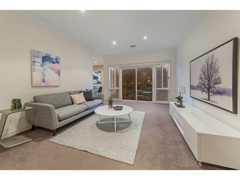 16 Scarborough Terrace, Craigieburn VIC 3064