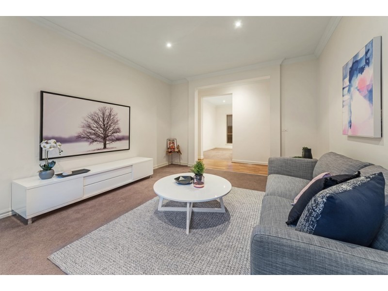 16 Scarborough Terrace, Craigieburn VIC 3064