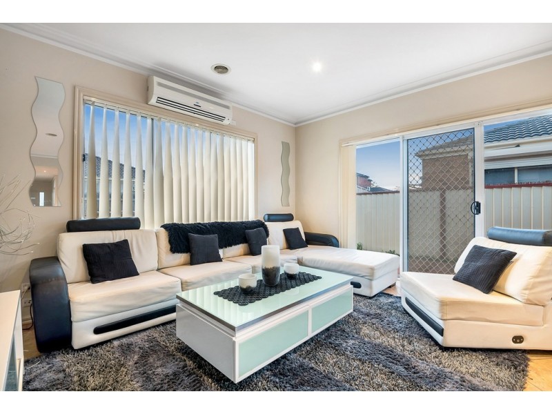 3 Brushwood Circuit, Roxburgh Park VIC 3064