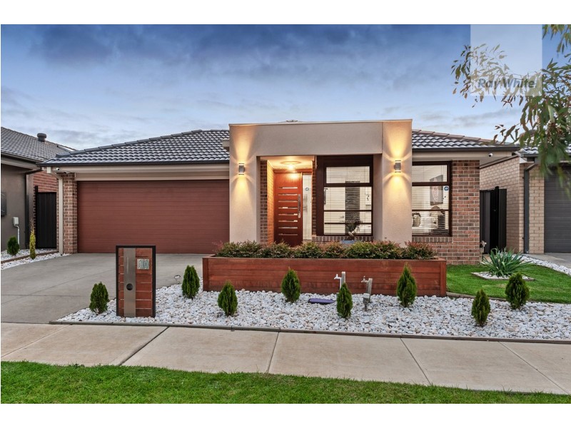 10 Admiration Drive, Craigieburn VIC 3064