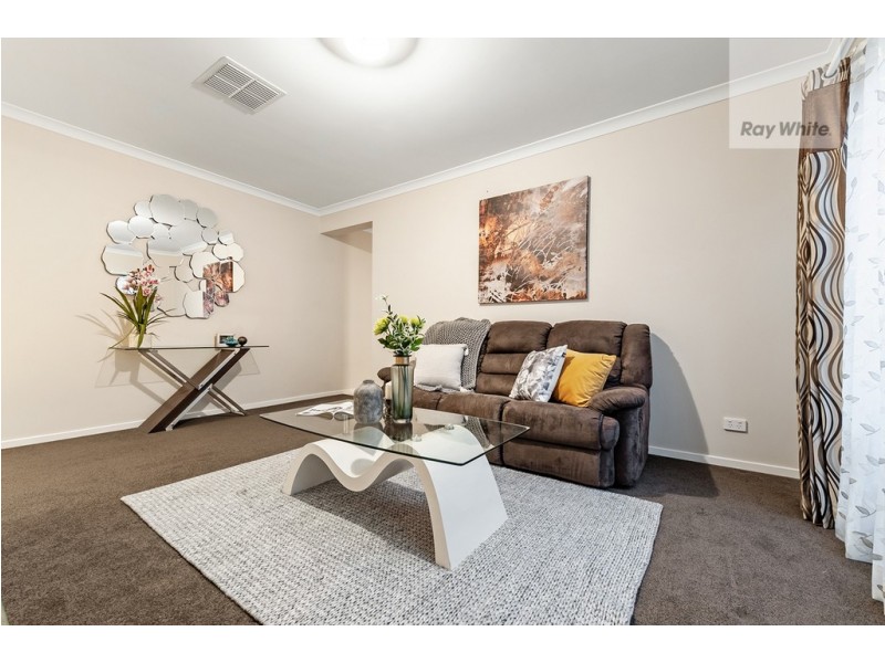 10 Admiration Drive, Craigieburn VIC 3064