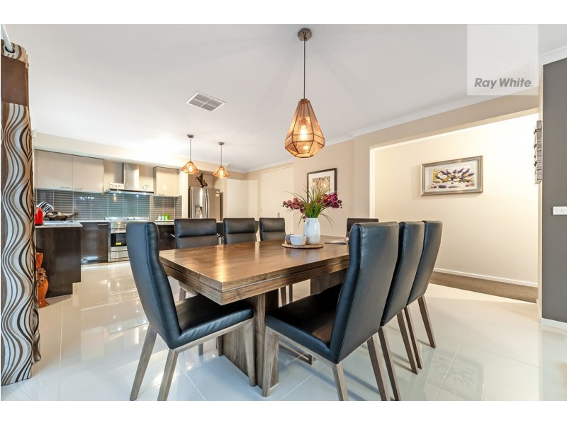 10 Admiration Drive, Craigieburn VIC 3064