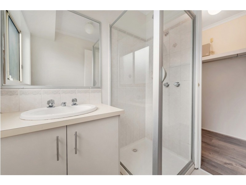 7 Marsden Walk, Roxburgh Park VIC 3064