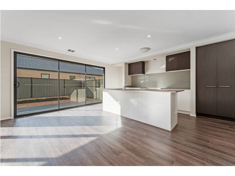 6 Delta Drive, Craigieburn VIC 3064