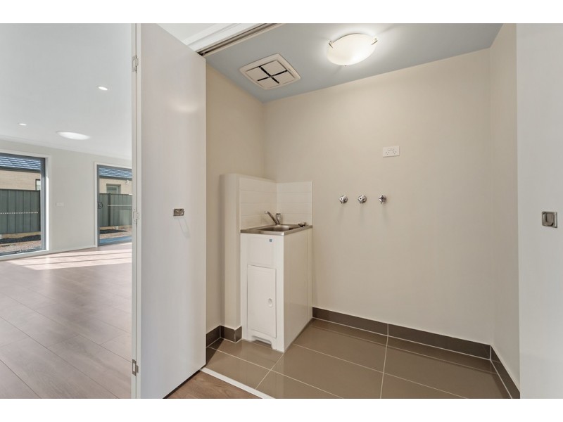 6 Delta Drive, Craigieburn VIC 3064