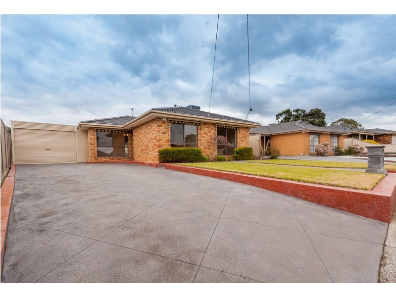 71 Harricks Crescent, Attwood VIC 3049