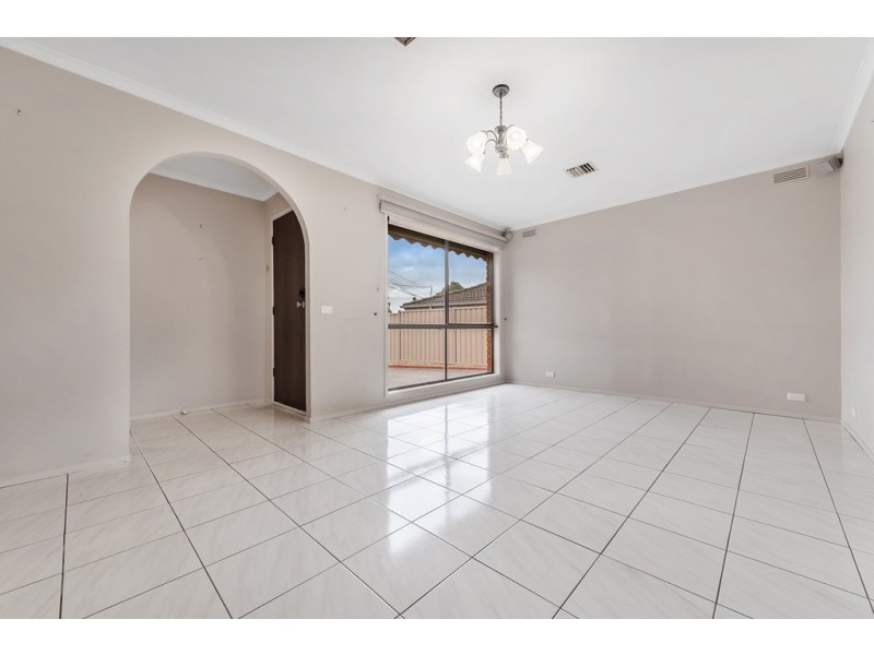 71 Harricks Crescent, Attwood VIC 3049