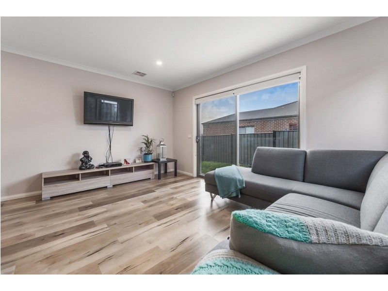 38 Natural Drive, Craigieburn VIC 3064