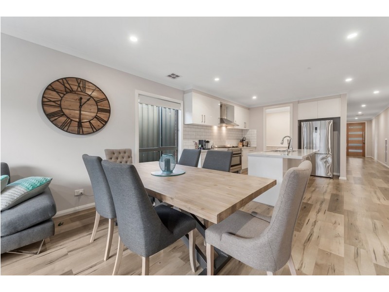 38 Natural Drive, Craigieburn VIC 3064