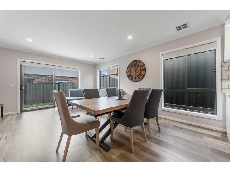 38 Natural Drive, Craigieburn VIC 3064