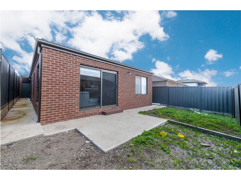 38 Natural Drive, Craigieburn VIC 3064