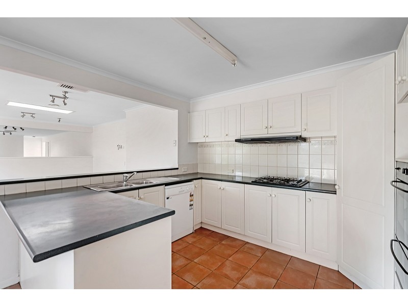 5 Yeovil Court, Craigieburn VIC 3064