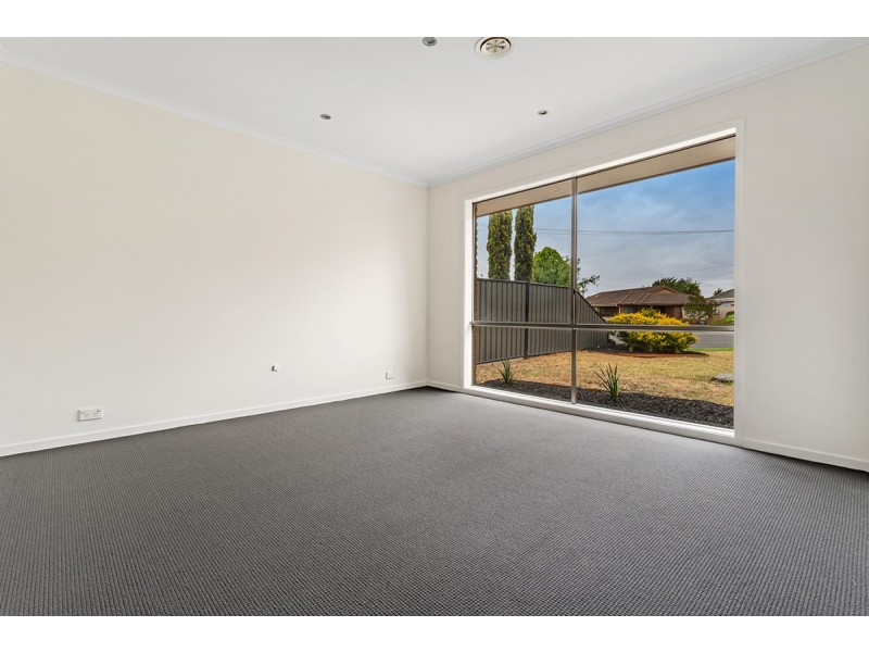 5 Yeovil Court, Craigieburn VIC 3064