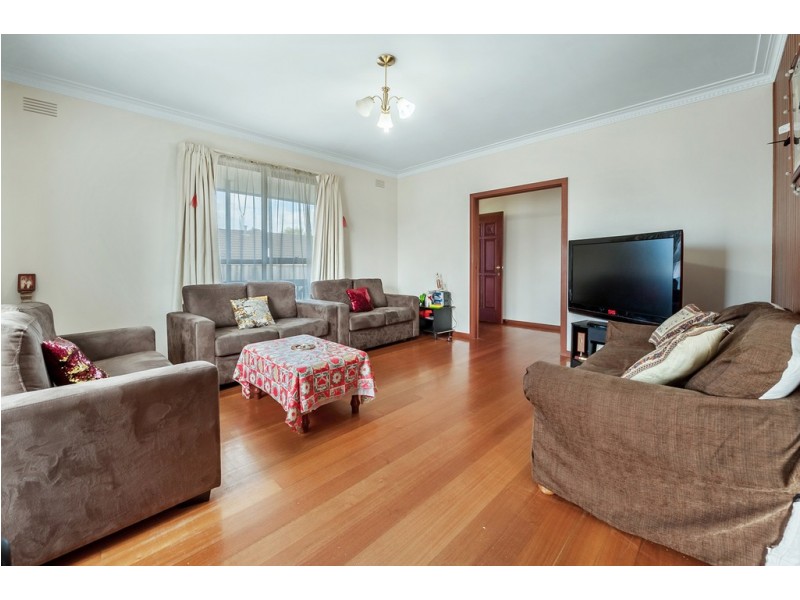 5 Medway Road, Craigieburn VIC 3064