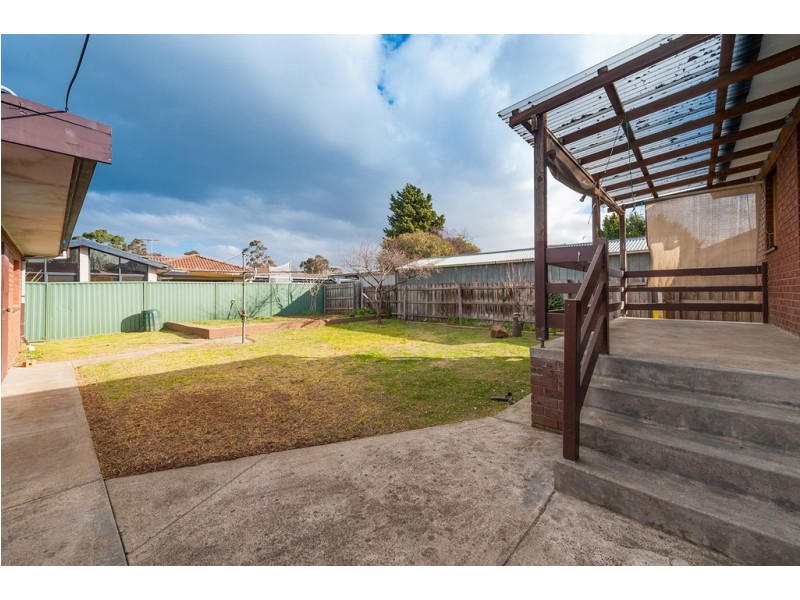 5 Medway Road, Craigieburn VIC 3064