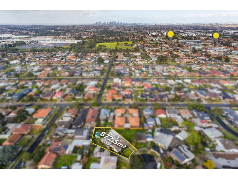 11 Esther Court, Fawkner VIC 3060