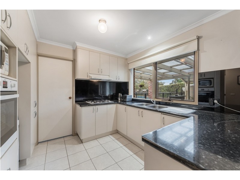 11 Finden Court, Craigieburn VIC 3064