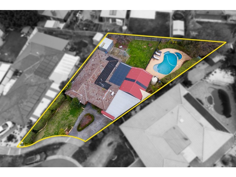 11 Finden Court, Craigieburn VIC 3064