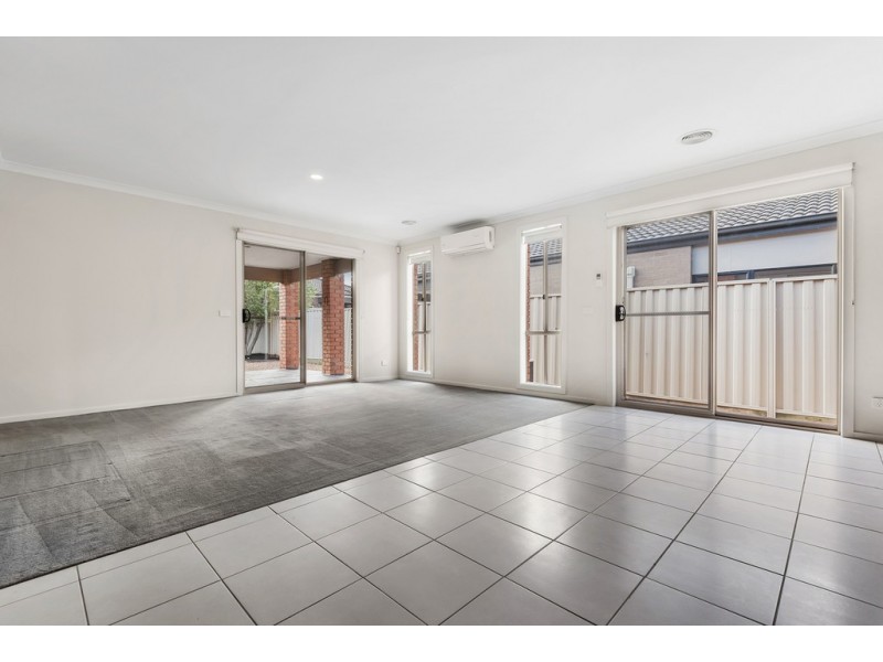 27 Cable Circuit, Craigieburn VIC 3064
