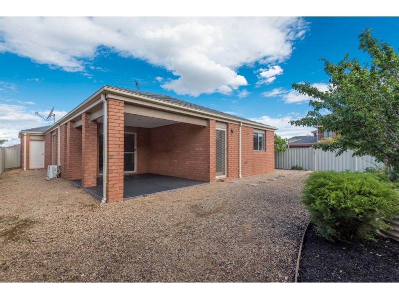 27 Cable Circuit, Craigieburn VIC 3064