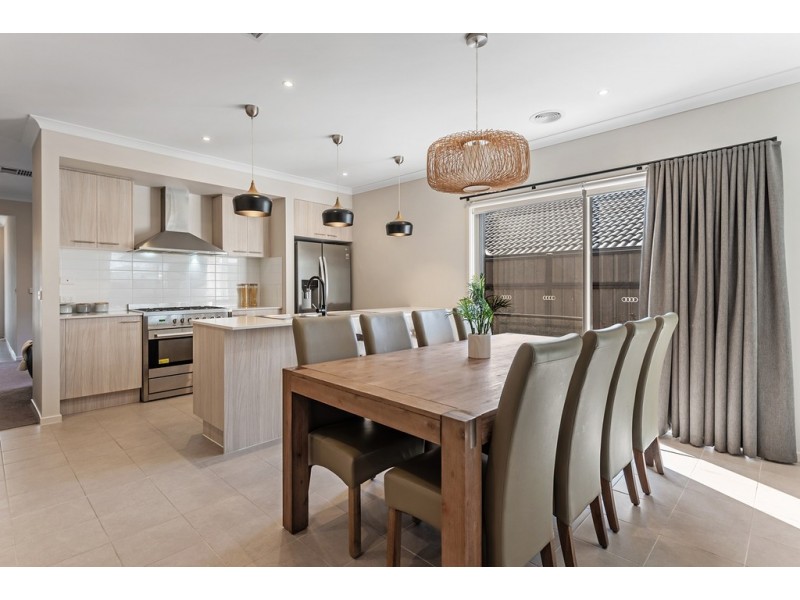 3 Brio Drive, Craigieburn VIC 3064