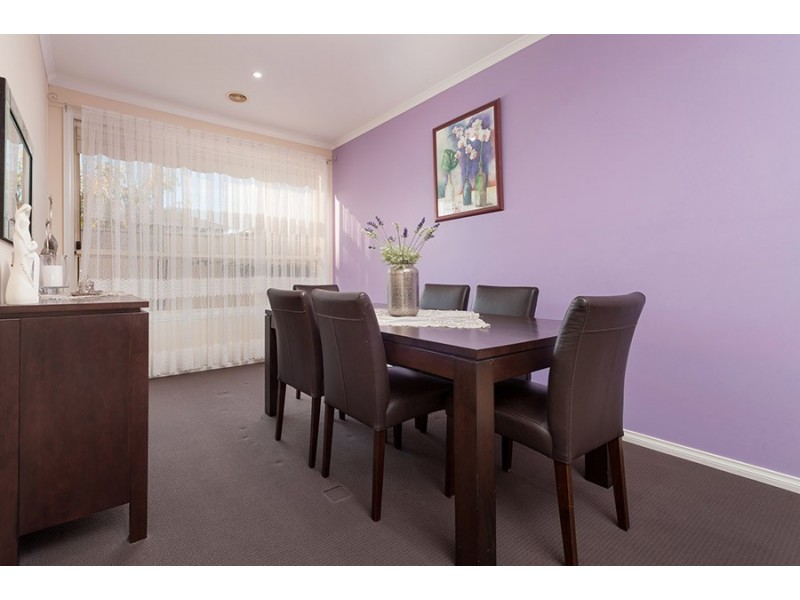 11 Merrivale Place, Roxburgh Park VIC 3064