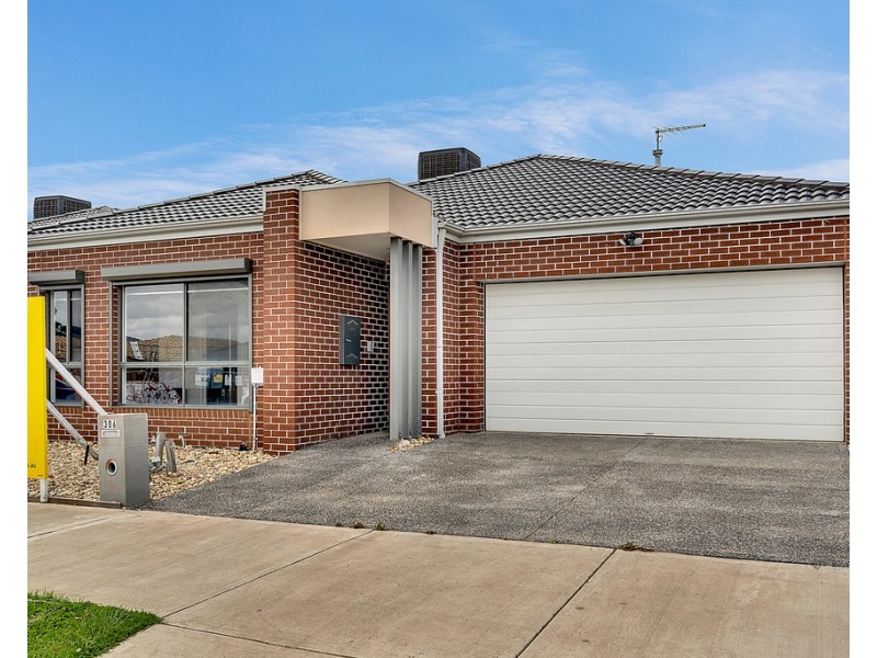 306 Brookfield Boulevard, Craigieburn VIC 3064