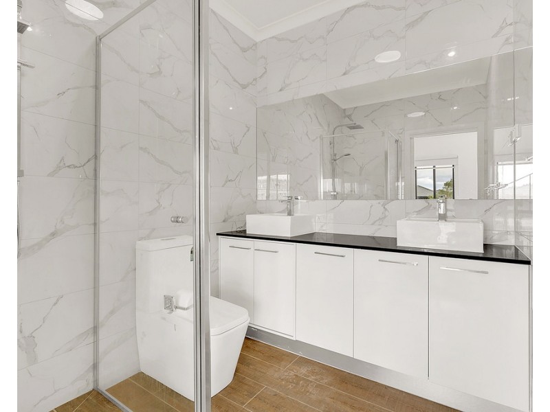 306 Brookfield Boulevard, Craigieburn VIC 3064