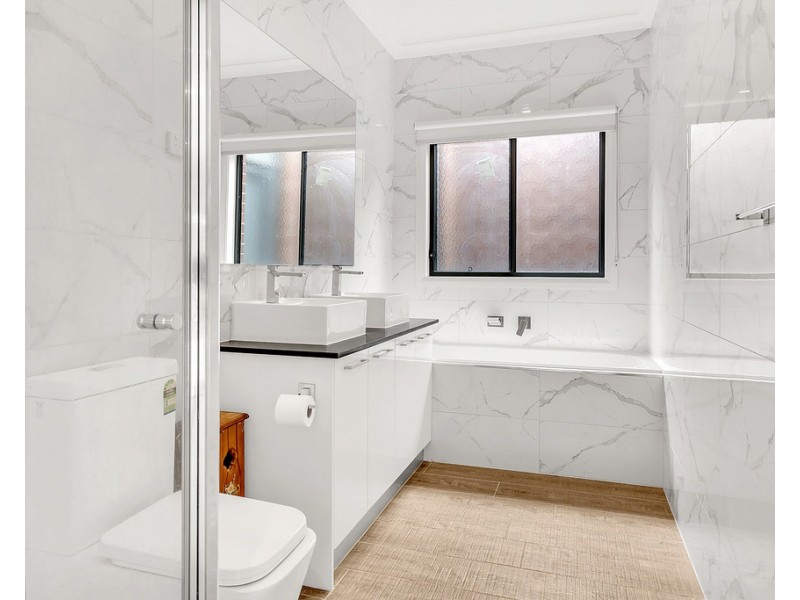 306 Brookfield Boulevard, Craigieburn VIC 3064