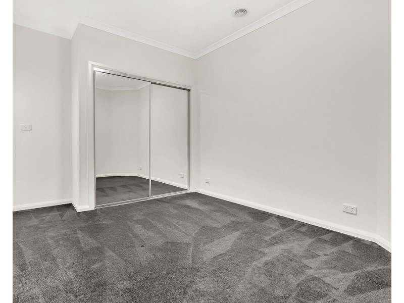 306 Brookfield Boulevard, Craigieburn VIC 3064