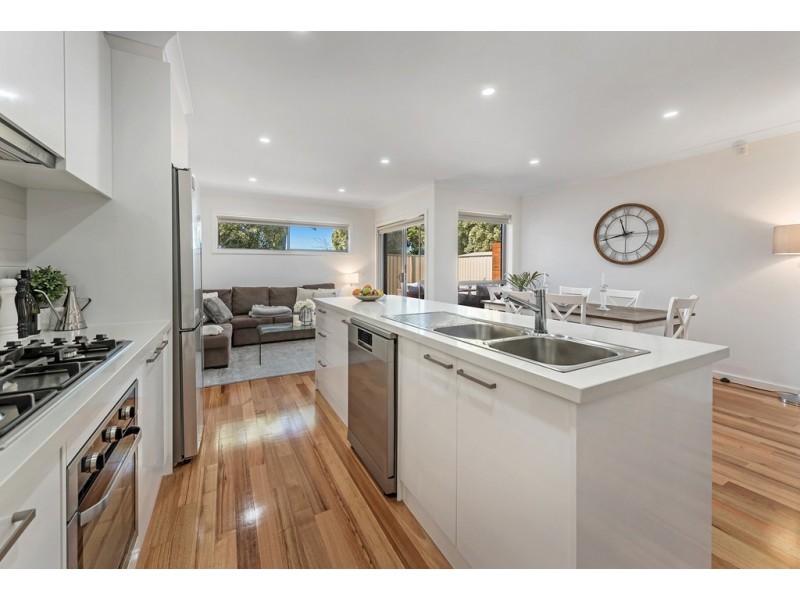 3/4 Gorrie Place, Glenroy VIC 3046