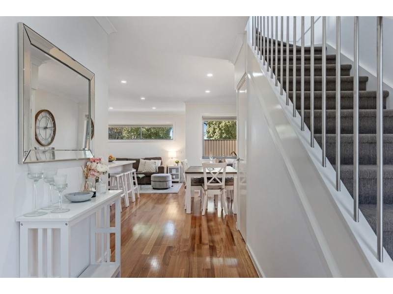 3/4 Gorrie Place, Glenroy VIC 3046