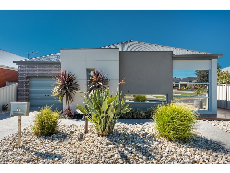 7 Burrora Way, Craigieburn VIC 3064