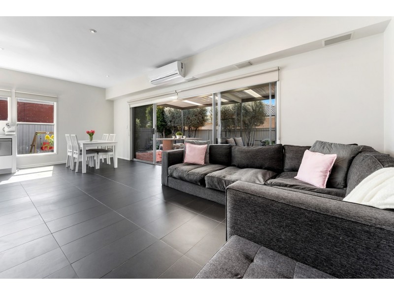 7 Burrora Way, Craigieburn VIC 3064