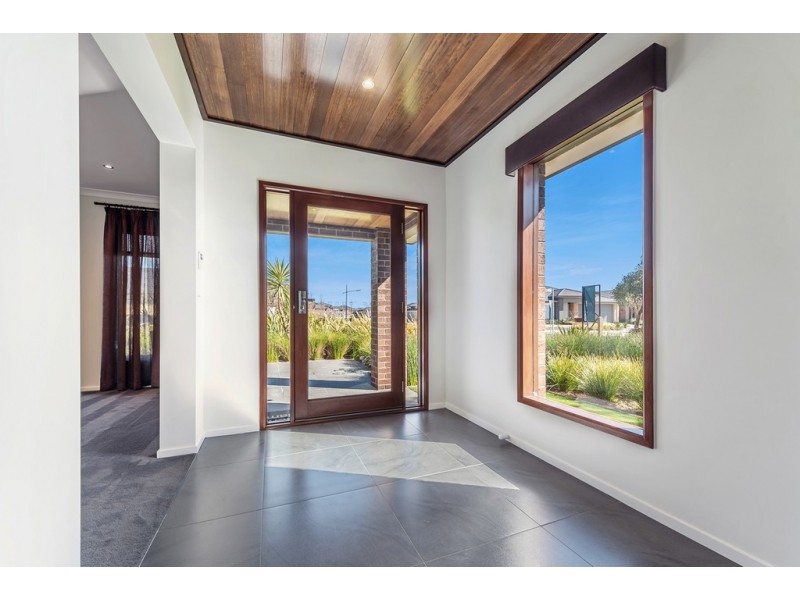 41 Newmarket Parade, Mickleham VIC 3064