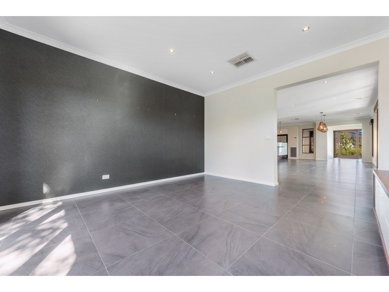 41 Newmarket Parade, Mickleham VIC 3064