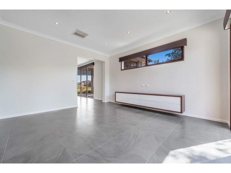 41 Newmarket Parade, Mickleham VIC 3064