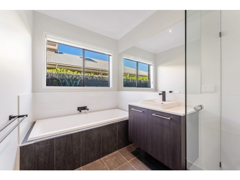 41 Newmarket Parade, Mickleham VIC 3064
