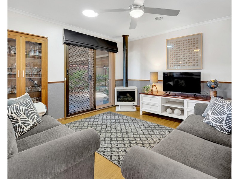 6 Finden Court, Craigieburn VIC 3064