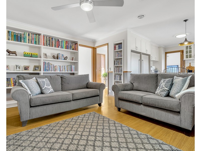 6 Finden Court, Craigieburn VIC 3064
