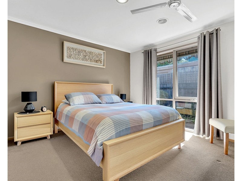 6 Finden Court, Craigieburn VIC 3064