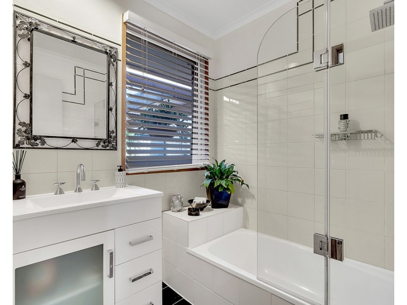 6 Finden Court, Craigieburn VIC 3064
