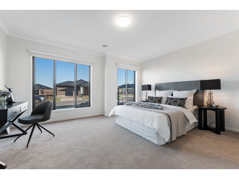 11 Bellinger Circuit, Craigieburn VIC 3064